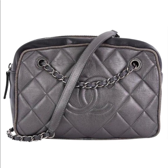 CHANEL Camera Bag - Picture 2 of 8